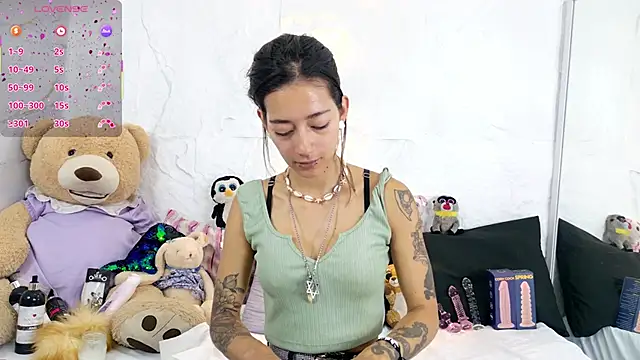 zorravioletta1 online show from 12-01-25, 12:32