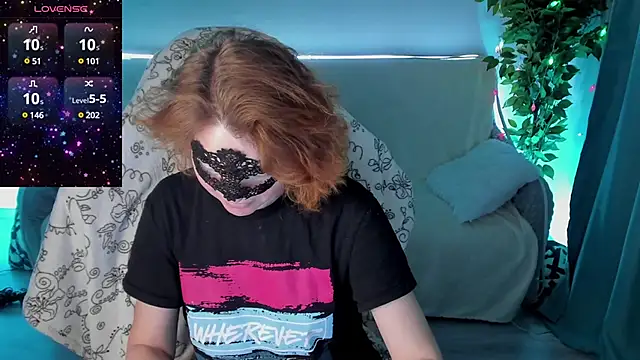 Snapshot of Sexy-Housewife chatting on 12-06-24, 09:02 Sexy-Housewife online show from 12-06-24, 09:02