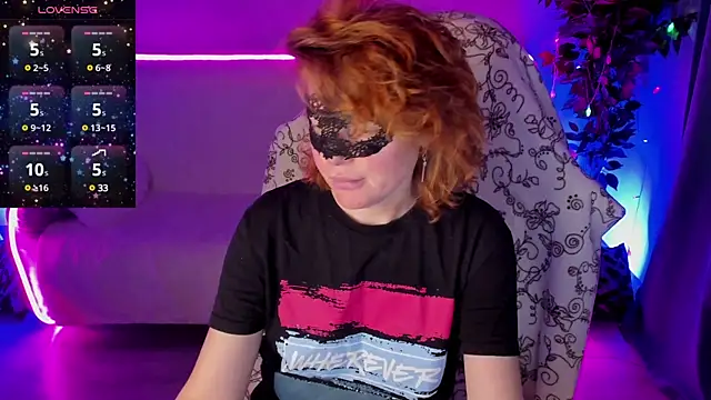 Snapshot of Sexy-Housewife chatting on 01-07-25, 04:05 Sexy-Housewife online show from 01-07-25, 04:05