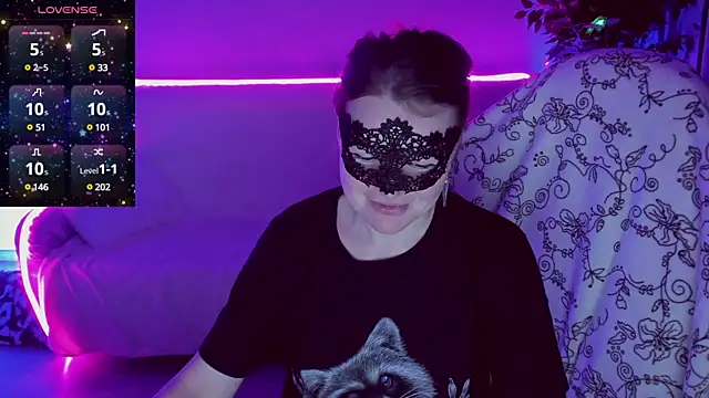 Snapshot of Sexy-Housewife chatting on 01-26-25, 08:13 Sexy-Housewife online show from 01-26-25, 08:13