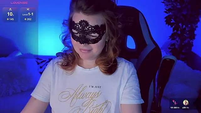 Snapshot of Sexy-Housewife chatting on 10-16-25, 07:26 Sexy-Housewife online show from 10-16-25, 07:26