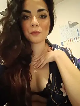 Snapshot of Saturnia_Yvonne chatting on 12-06-24, 05:33 Saturnia Yvonne online show from 12-06-24, 05:33