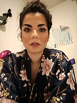 Snapshot of Saturnia_Yvonne chatting on 12-06-24, 11:57 Saturnia Yvonne online show from 12-06-24, 11:57