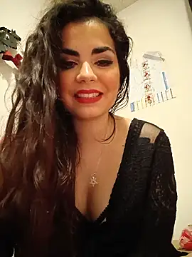 Snapshot of Saturnia_Yvonne chatting on 03-07-25, 11:49 Saturnia Yvonne online show from 03-07-25, 11:49