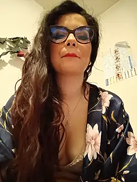 Snapshot of Saturnia_Yvonne chatting on 03-13-25, 06:23 Saturnia Yvonne online show from 03-13-25, 06:23