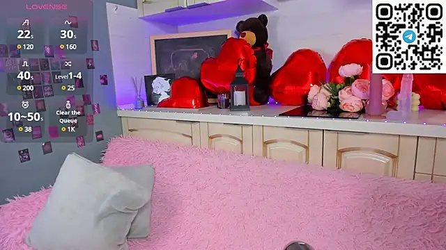 Snapshot of Kruela_Eva chatting on 02-11-25, 11:44 Kruela Eva online show from 02-11-25, 11:44