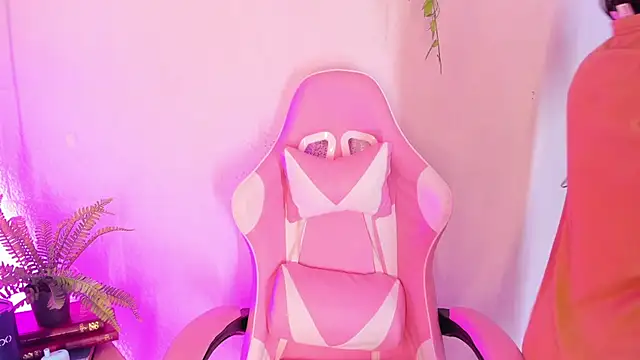 cherry chel online show from 02-18-25, 10:05