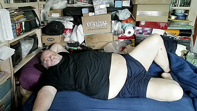 hadeszeuss2 online show from 04-11-26, 01:48