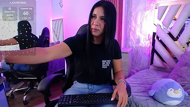 Camille jhonson online show from 02-01-26, 10:47