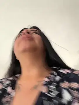 Devilsweet17 online show from 10-26-25, 02:23