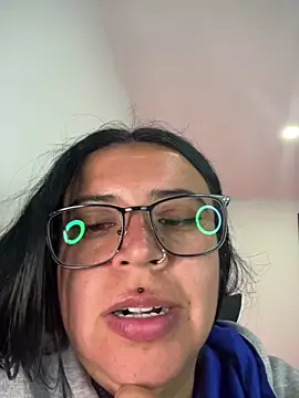 Devilsweet17 online show from 05-19-26, 11:44