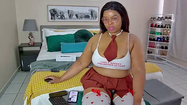 NaughtyKelly28 online show from 06-12-26, 09:30