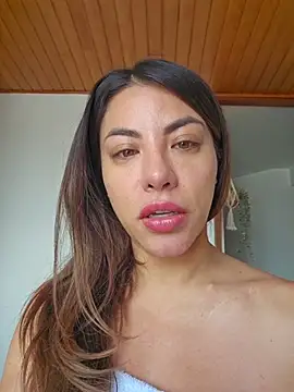 Karen San Miguel online show from 12-14-25, 03:50