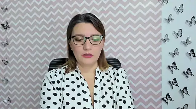 Snapshot of Amie_Adams82_ chatting on 12-10-24, 04:17 Amie Adams82 online show from 12-10-24, 04:17