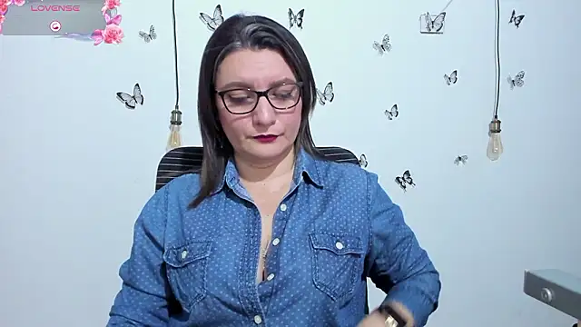 Amie Adams82  online show from 01-14-26, 01:28