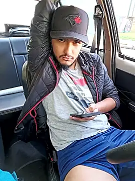 Snapshot of mosmar_20 chatting on 02-27-26, 01:11 mosmar 20 online show from 02-27-26, 01:11