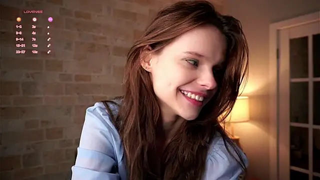 Snapshot of RexanneHatt chatting on 01-31-25, 01:11 RexanneHatt online show from 01-31-25, 01:11