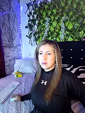 any mour online show from 11-23-25, 06:41