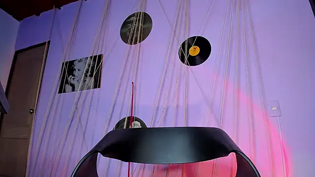 Snapshot of MrShaggy chatting on 01-22-25, 10:37 MrShaggy online show from 01-22-25, 10:37