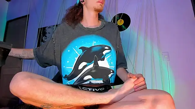 Snapshot of MrShaggy chatting on 01-29-25, 10:22 MrShaggy online show from 01-29-25, 10:22