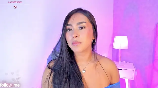 Cameliaa Smiith online show from 04-11-26, 07:45