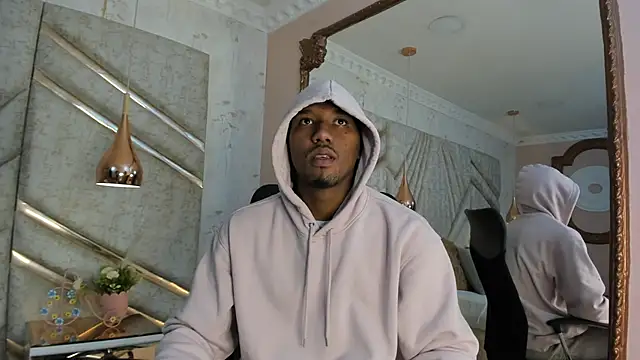 Snapshot of JamesParck chatting on 01-11-25, 12:07 JamesParck online show from 01-11-25, 12:07