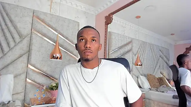 Snapshot of JamesParck chatting on 01-11-25, 06:12 JamesParck online show from 01-11-25, 06:12