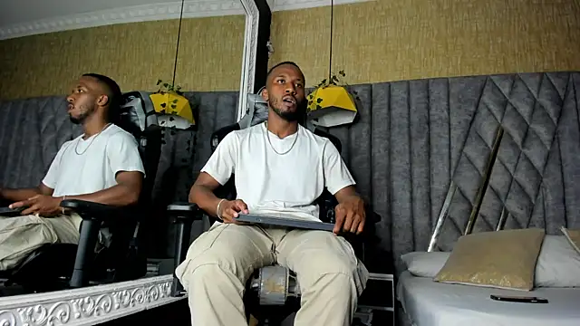 JamesParck online show from 03-17-26, 11:41