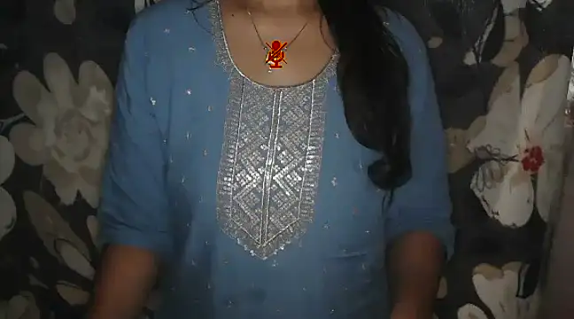 Snapshot of Your-Bhabi chatting on 01-24-25, 01:03 Your-Bhabi online show from 01-24-25, 01:03