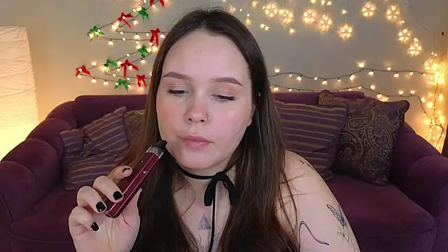 Snapshot of miki_miki_cutie_ chatting on 01-04-25, 04:43 miki miki cutie online show from 01-04-25, 04:43