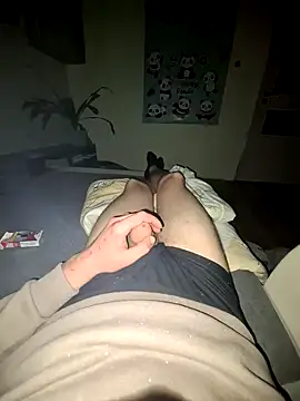 Snapshot of Bierzdobuzisuko4433 chatting on 10-10-25, 12:31 Bierzdobuzisuko4433 online show from 10-10-25, 12:31