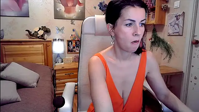 Kendra Mom online show from 01-16-26, 09:46