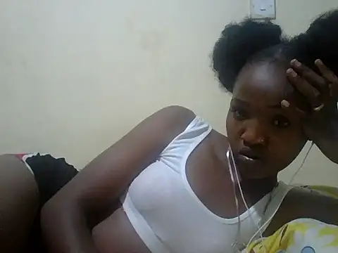 Snapshot of pretty_cool chatting on 01-19-25, 04:44 pretty cool online show from 01-19-25, 04:44