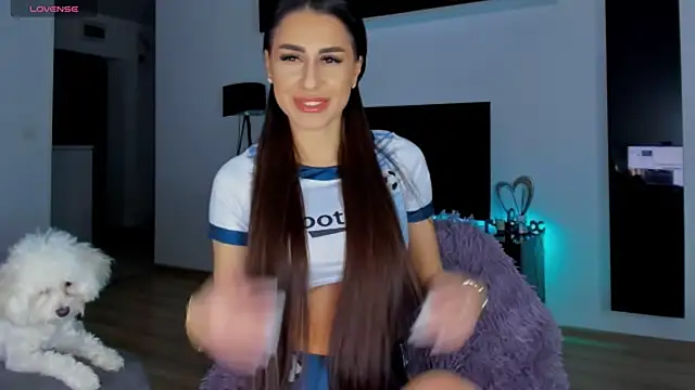 Snapshot of K_chic chatting on 02-06-25, 04:58 K chic online show from 02-06-25, 04:58