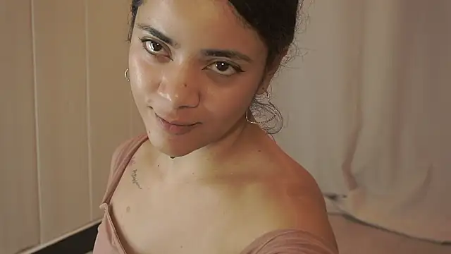 Feetgirl01 online show from 09-18-25, 05:26