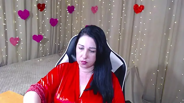 Snapshot of JillStevens chatting on 04-20-26, 06:20 JillStevens online show from 04-20-26, 06:20