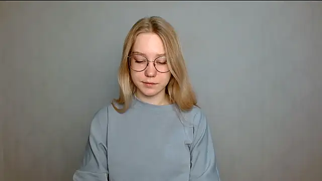 Snapshot of cindi_hot chatting on 03-05-25, 08:21 cindi hot online show from 03-05-25, 08:21