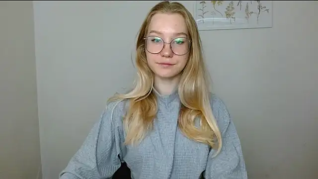 Snapshot of cindi_hot chatting on 09-14-25, 10:25 cindi hot online show from 09-14-25, 10:25