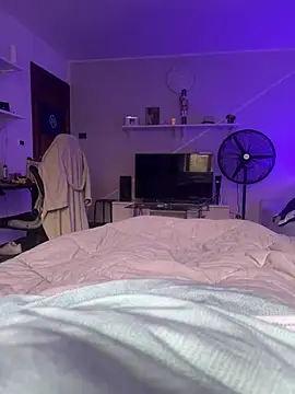 1ninefellababy online show from 02-22-25, 09:34