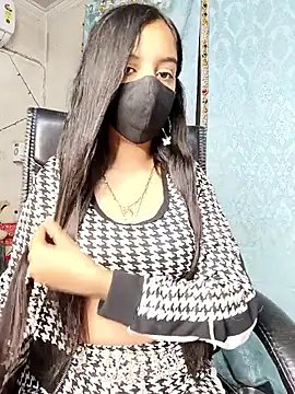 Parinaaz18 online show from 11-19-25, 01:55