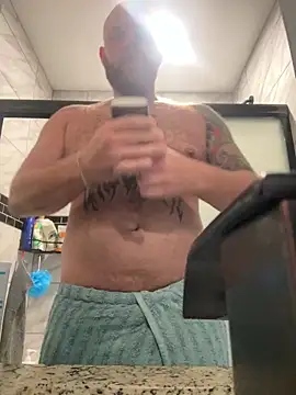 Snapshot of Jdawg327824 chatting on 10-10-25, 06:01 Jdawg327824 online show from 10-10-25, 06:01