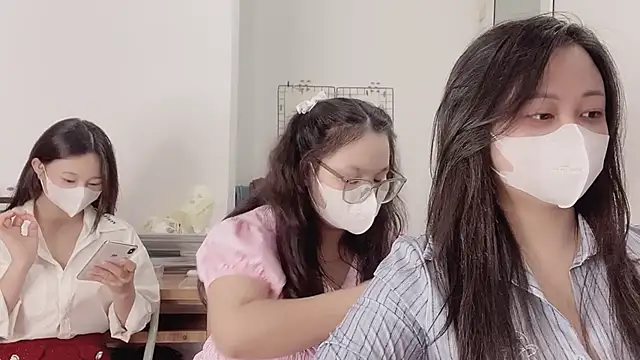 Bamboo Swetie online show from 10-22-25, 03:12