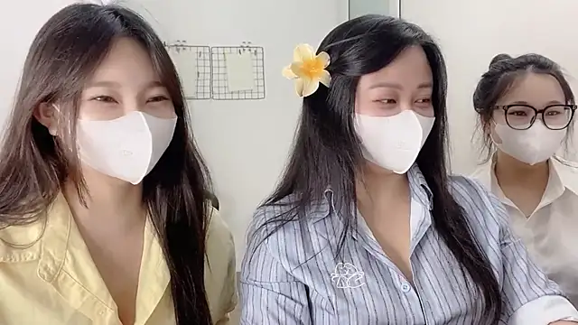 Bamboo Swetie online show from 12-02-25, 02:01