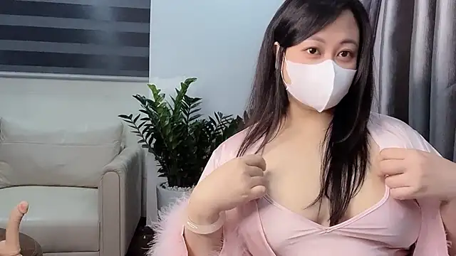 Snapshot of Bamboo_Swetie chatting on 04-08-26, 03:23 Bamboo Swetie online show from 04-08-26, 03:23