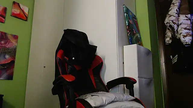 Snapshot of MASTERMONEY chatting on 12-12-24, 12:27 MASTERMONEY online show from 12-12-24, 12:27