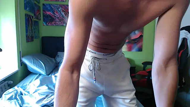 Snapshot of MASTERMONEY chatting on 09-10-25, 03:45 MASTERMONEY online show from 09-10-25, 03:45