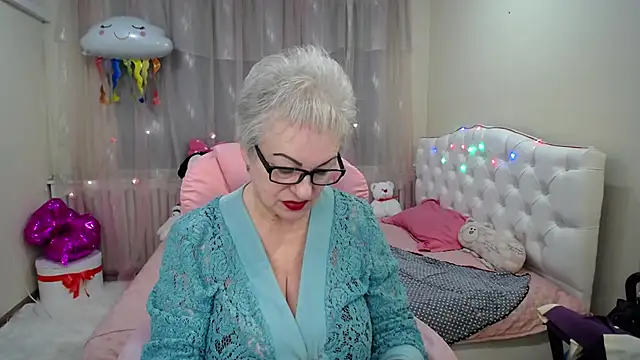 KayleSmoll online show from 01-29-25, 10:32