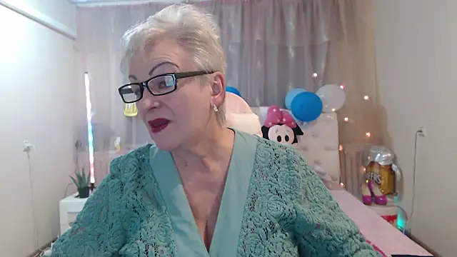 KayleSmoll online show from 10-02-25, 06:26