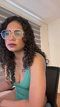 cinnamon rosa online show from 01-15-26, 04:11