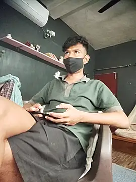 richardjames95 online show from 02-04-26, 10:32